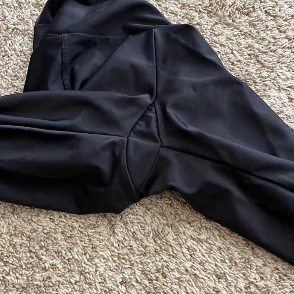 Onzie black liquid leggings with lace panel xs - Picture 5 of 5
